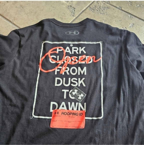 Under Armour Black Men's Shirt - Picture 3 of 3